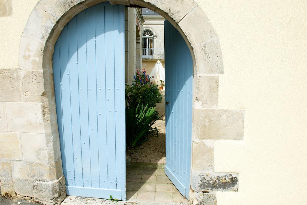 La Roseraie Neuville-du-Poitou Dış mekan fotoğraf